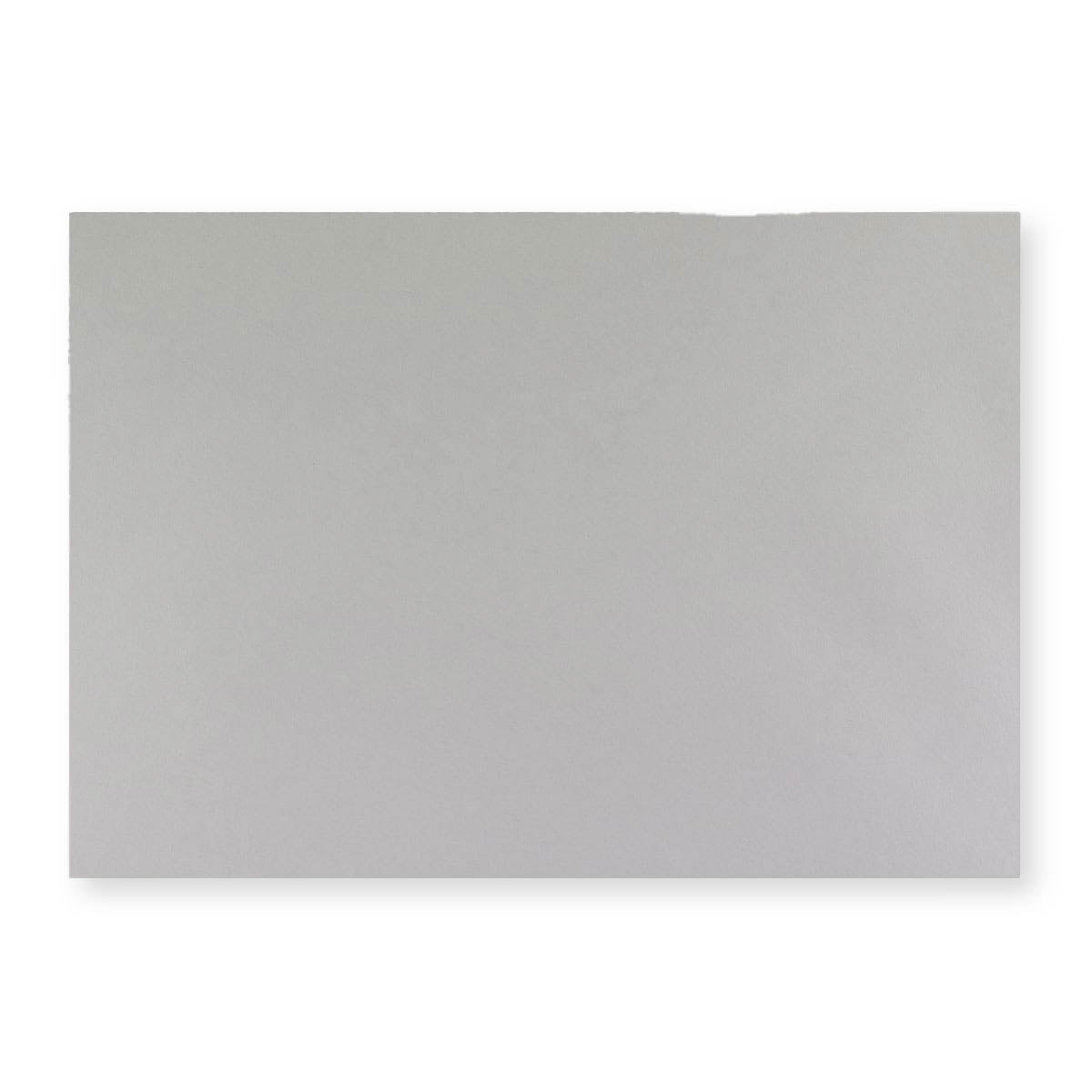 C5 gaiši pelēka gumijota V-veida aploksne apsveikumiem (162 x 229 mm)
