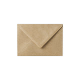 Hnědá obálka s žebrovaným vzorem 114x162 mm (C6)