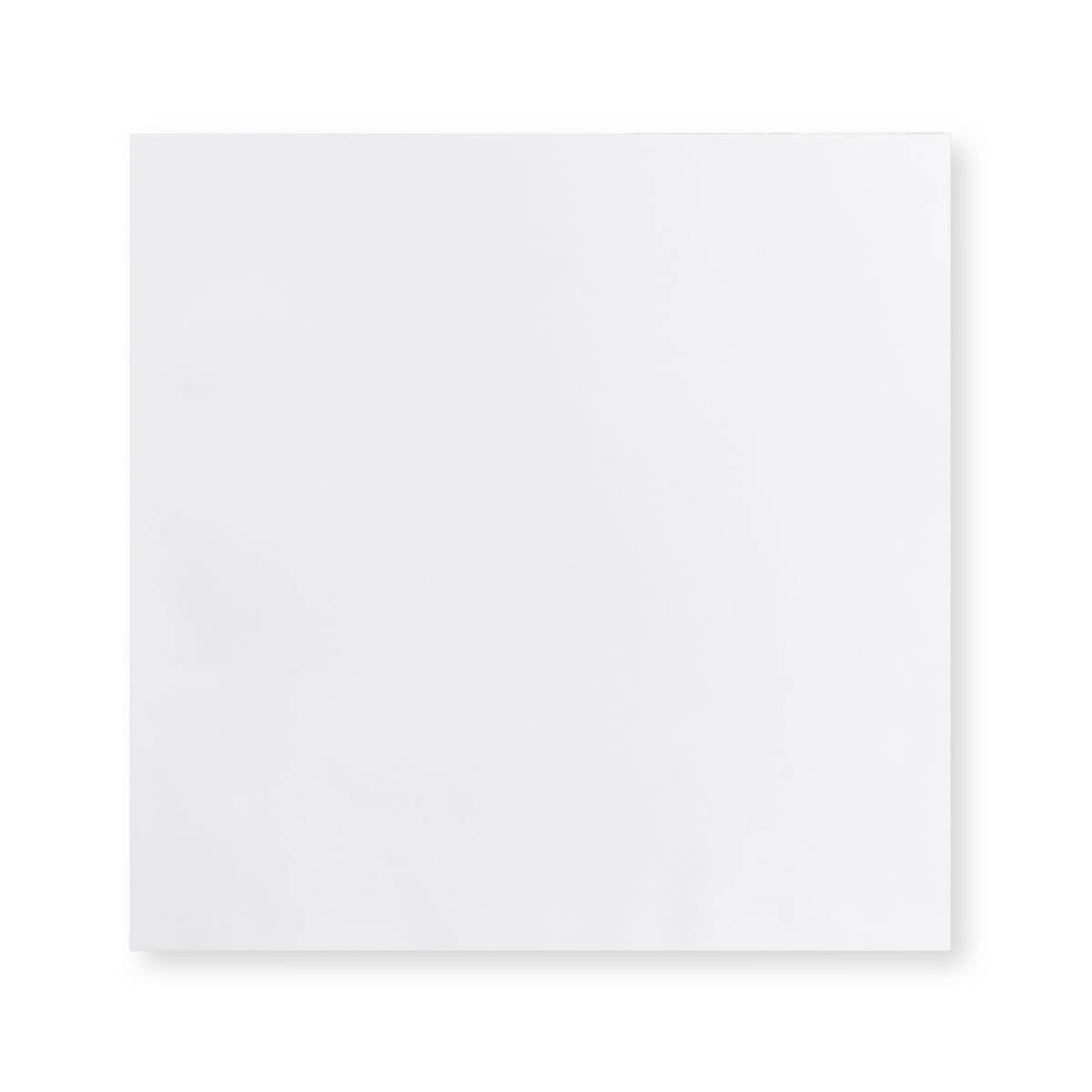 Balta aploksne - ar taisnu atloku 220x220 mm