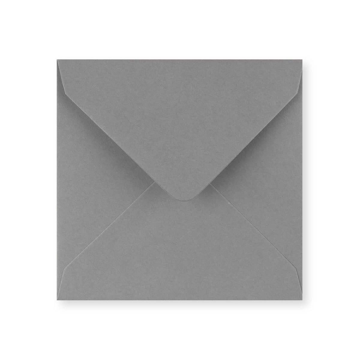 Tmavošedá klasická obálka 130x130 mm