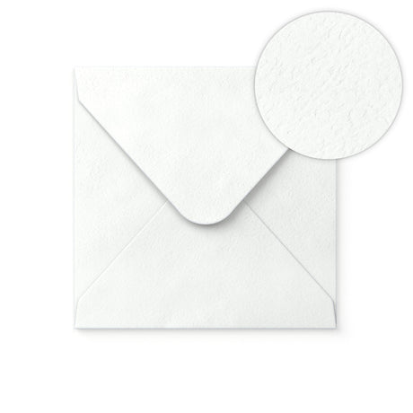 Busta colore bianco con effetto martellato 155x155 mm