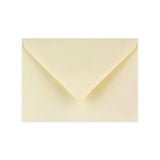 C6 Ivory Wove Gummed V-Flap Greetings aploksne (114 x 162 mm)